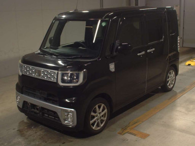 2015 Daihatsu Wake