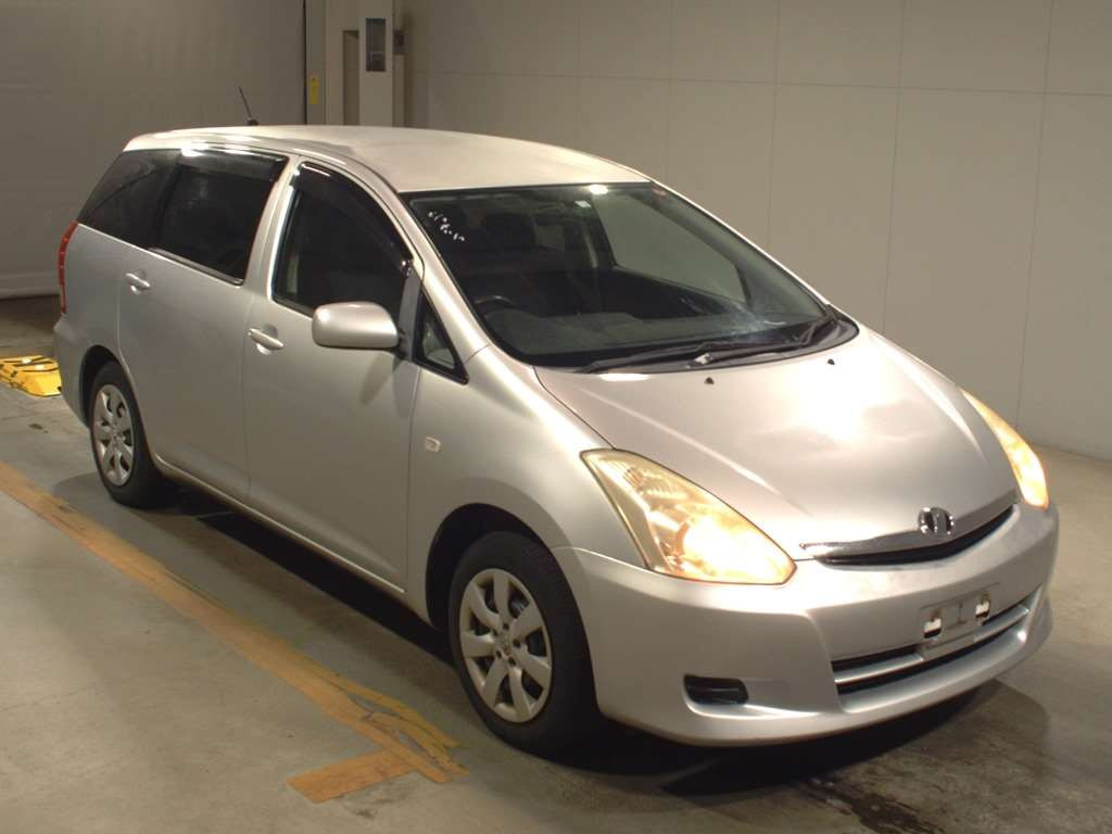 2006 Toyota Wish ZNE10G[2]