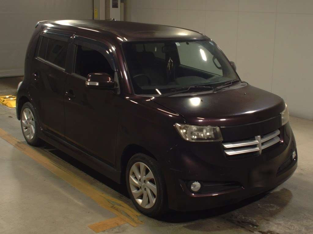 2011 Toyota bB QNC21[2]