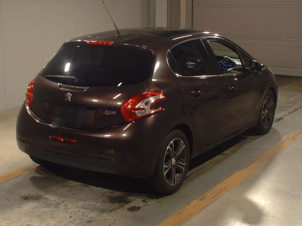 2014 Peugeot 208 A95F01[1]