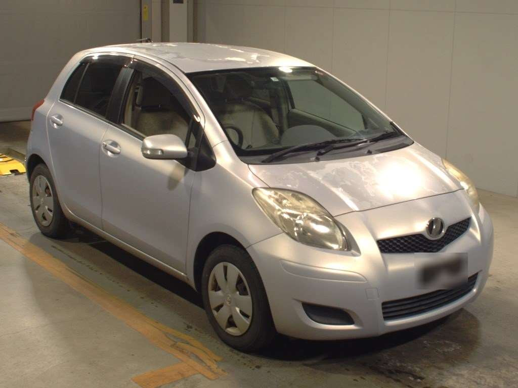 2007 Toyota Vitz SCP90[2]