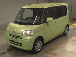 2012 Daihatsu Tanto