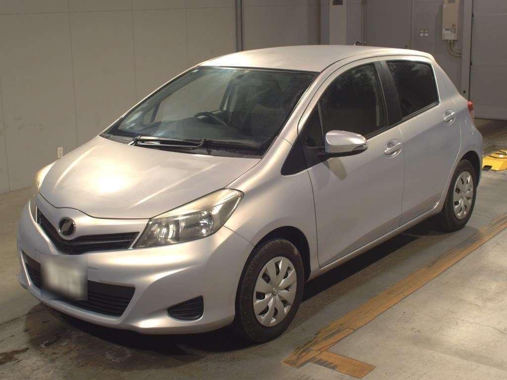 2013 Toyota Vitz NSP130[0]