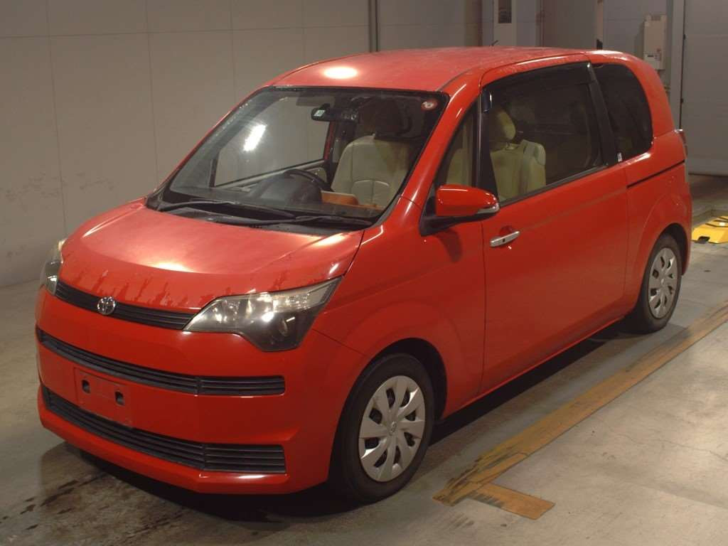 2013 Toyota Spade NCP141[0]