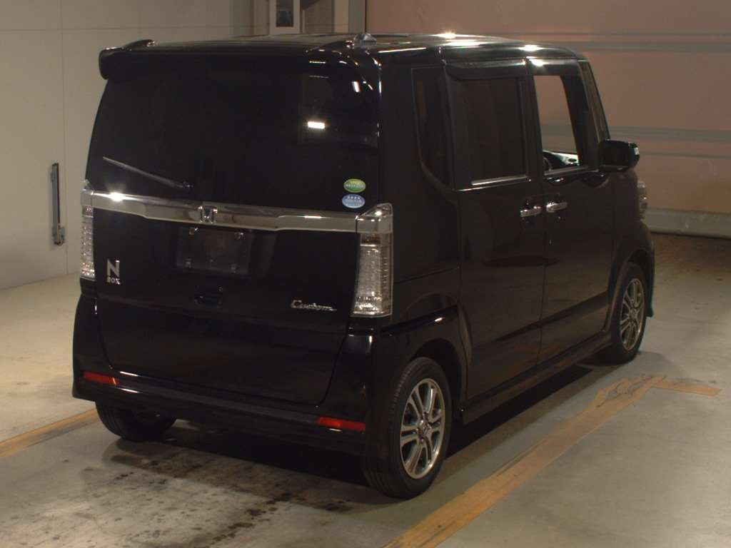 2017 Honda N-BOX CUSTOM JF1[1]