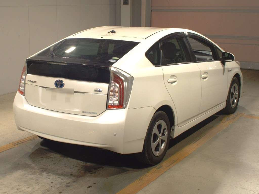 2013 Toyota Prius ZVW30[1]