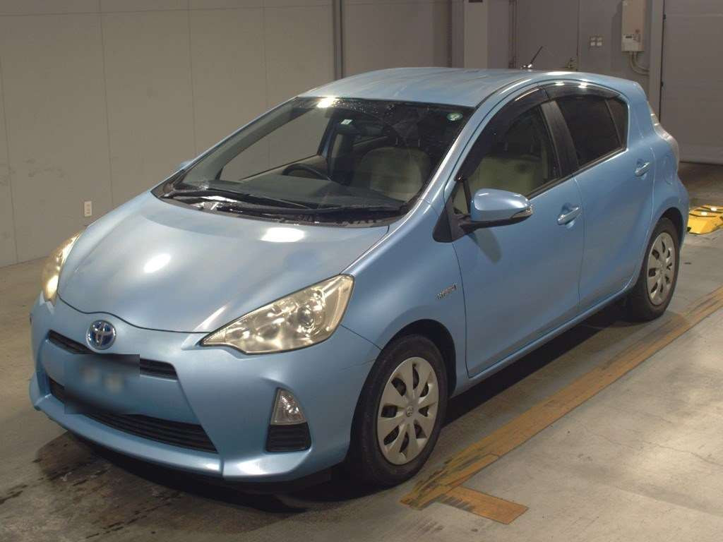 2012 Toyota Aqua NHP10[0]