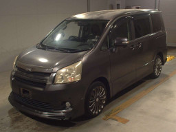 2008 Toyota Noah