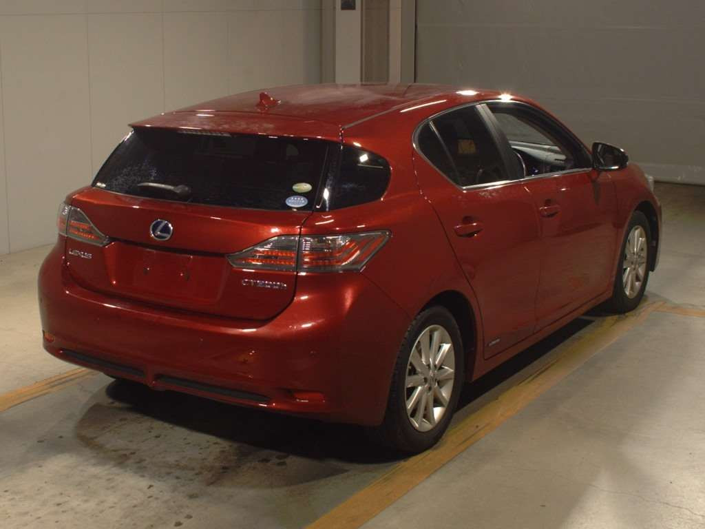 2011 Lexus CT ZWA10[1]