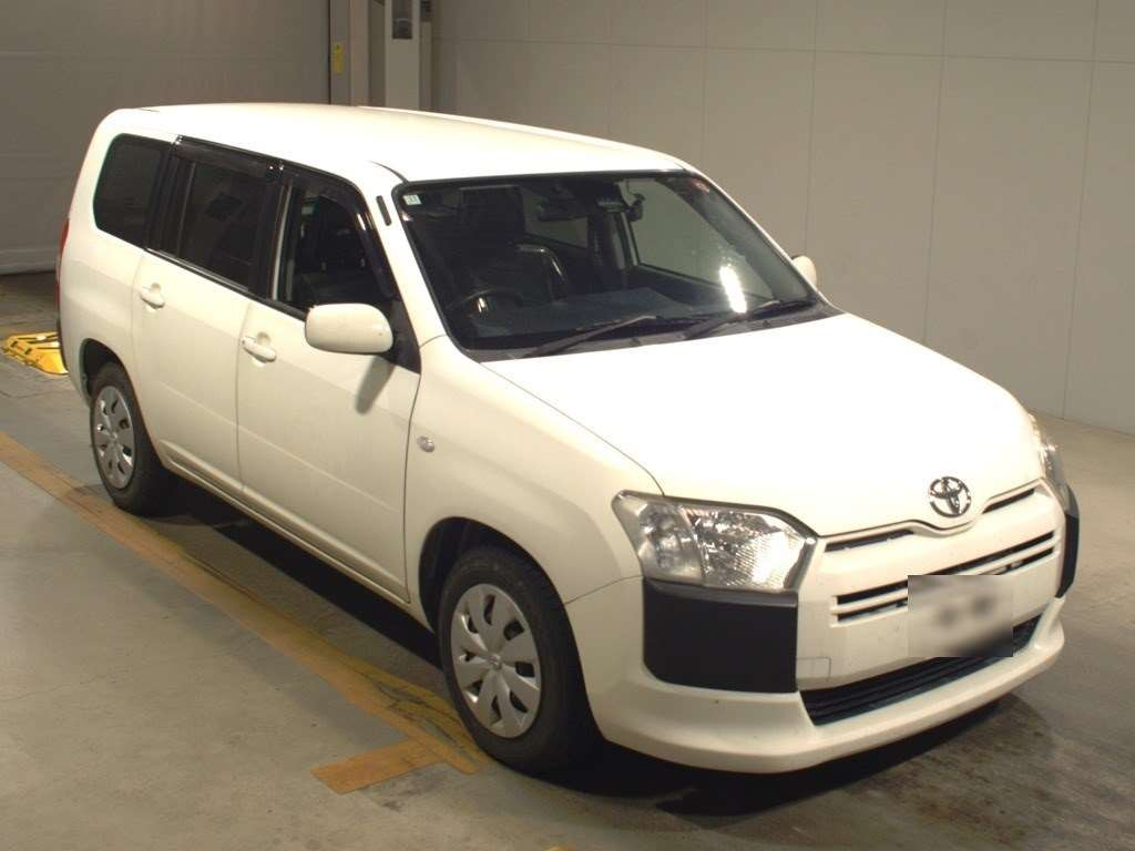 2017 Toyota Succeed NCP160V[2]