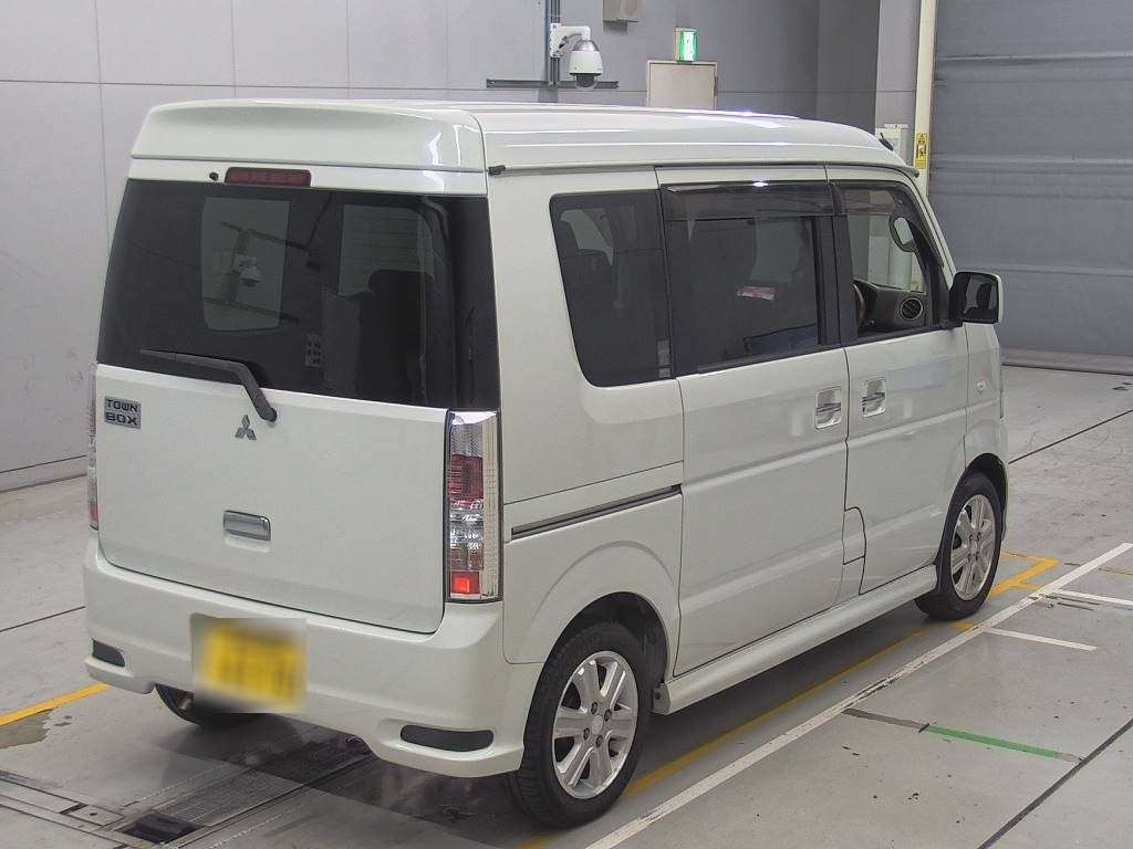 2014 Mitsubishi Town Box DS64W[1]