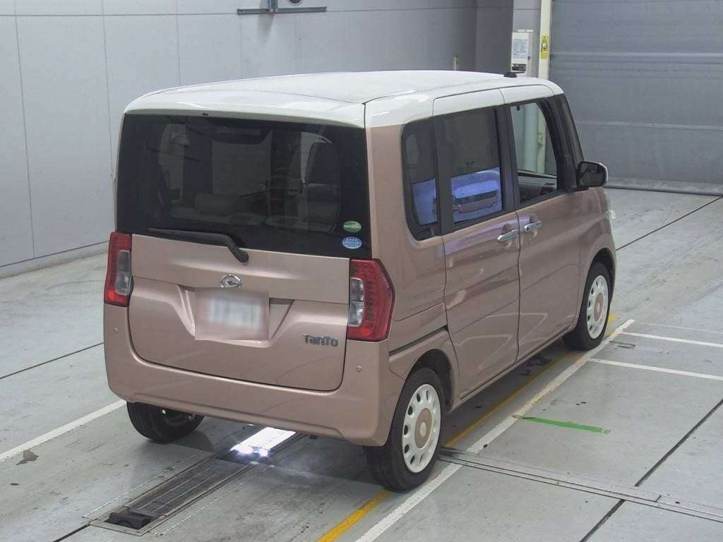 2017 Daihatsu Tanto LA600S[1]