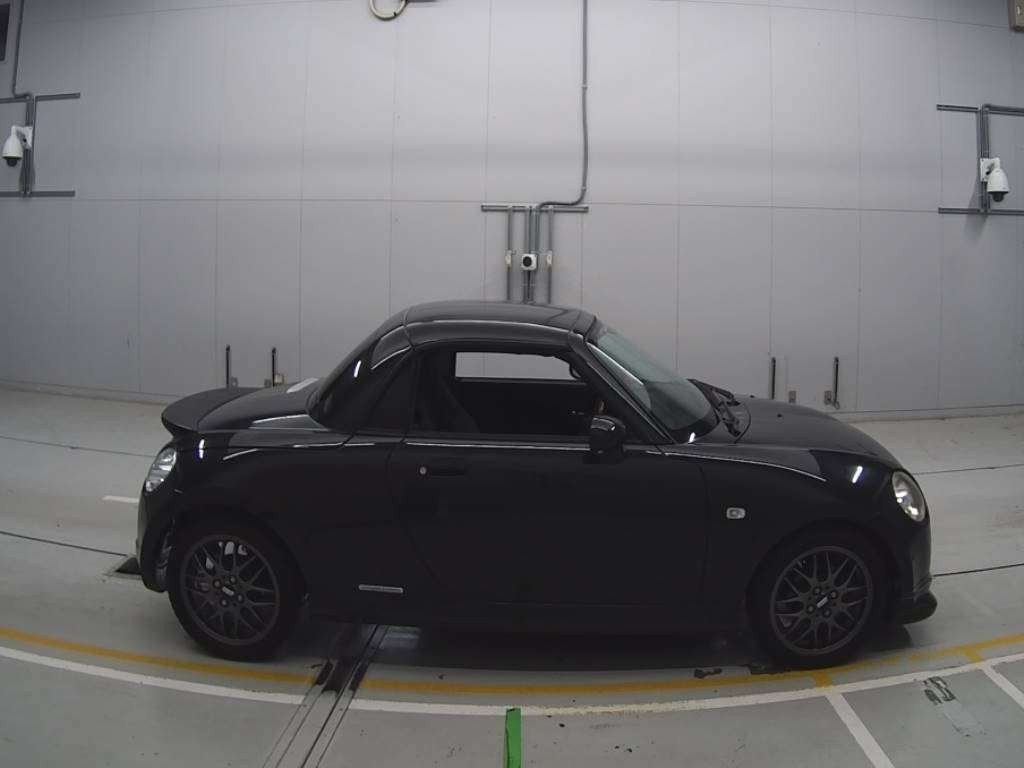 2011 Daihatsu Copen L880K[2]