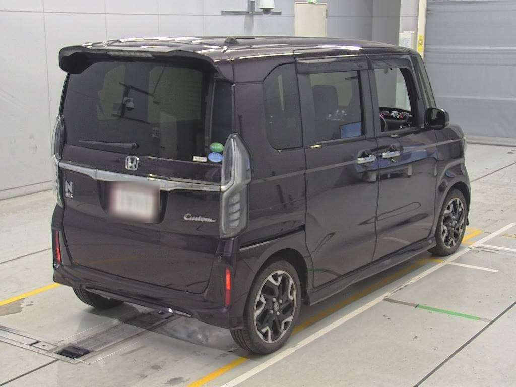 2017 Honda N-BOX CUSTOM JF3[1]