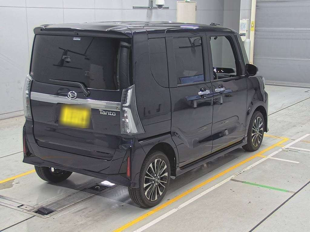 2023 Daihatsu Tanto Custom LA660S[1]