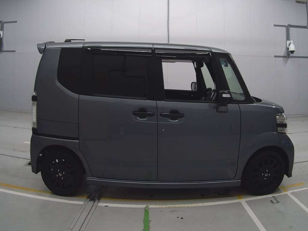 2012 Honda N-BOX CUSTOM JF1[2]