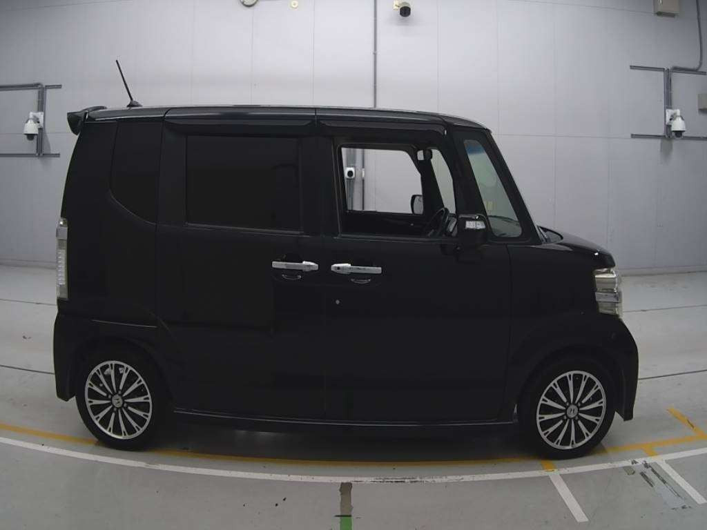 2013 Honda N-BOX CUSTOM JF1[2]