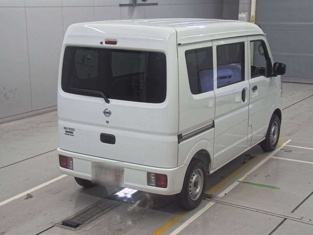 2023 Nissan NV100 Clipper DR17V[1]