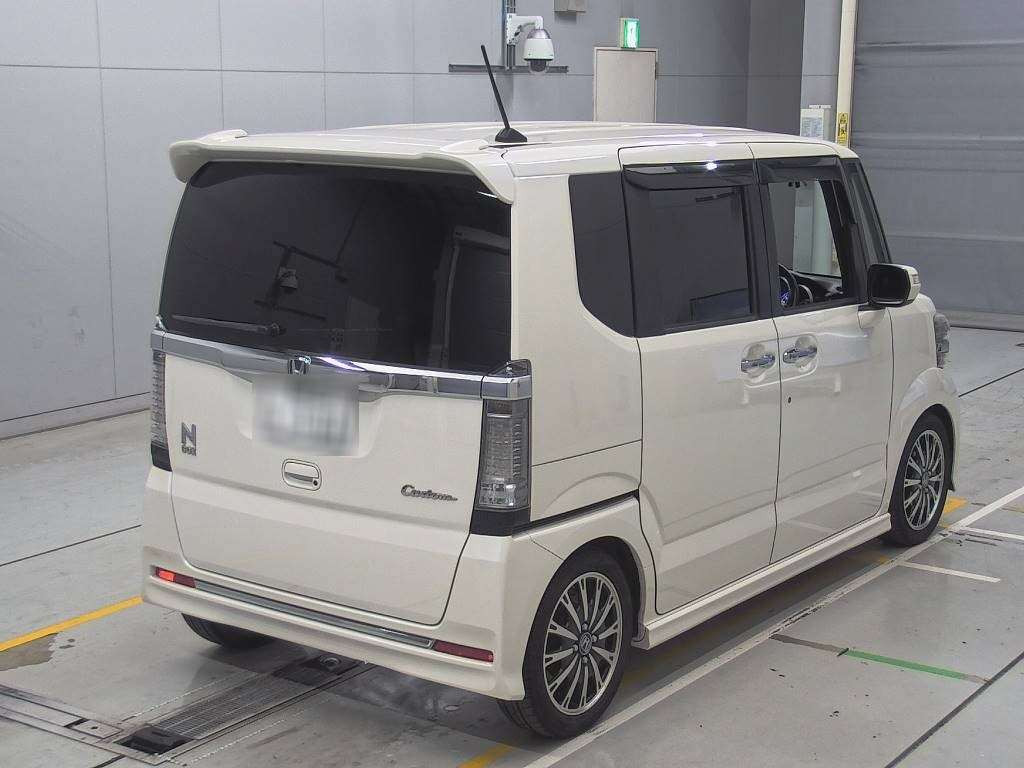 2016 Honda N-BOX JF1[1]