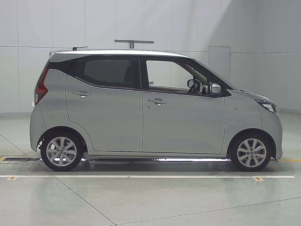 2020 Nissan DAYZ B43W[2]