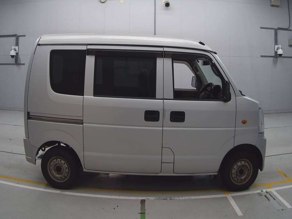 2010 Suzuki Every DA64V[2]