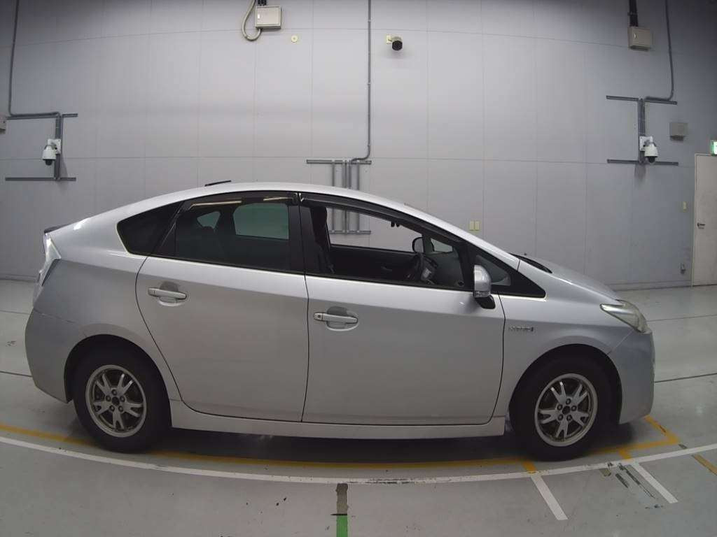 2009 Toyota Prius ZVW30[2]