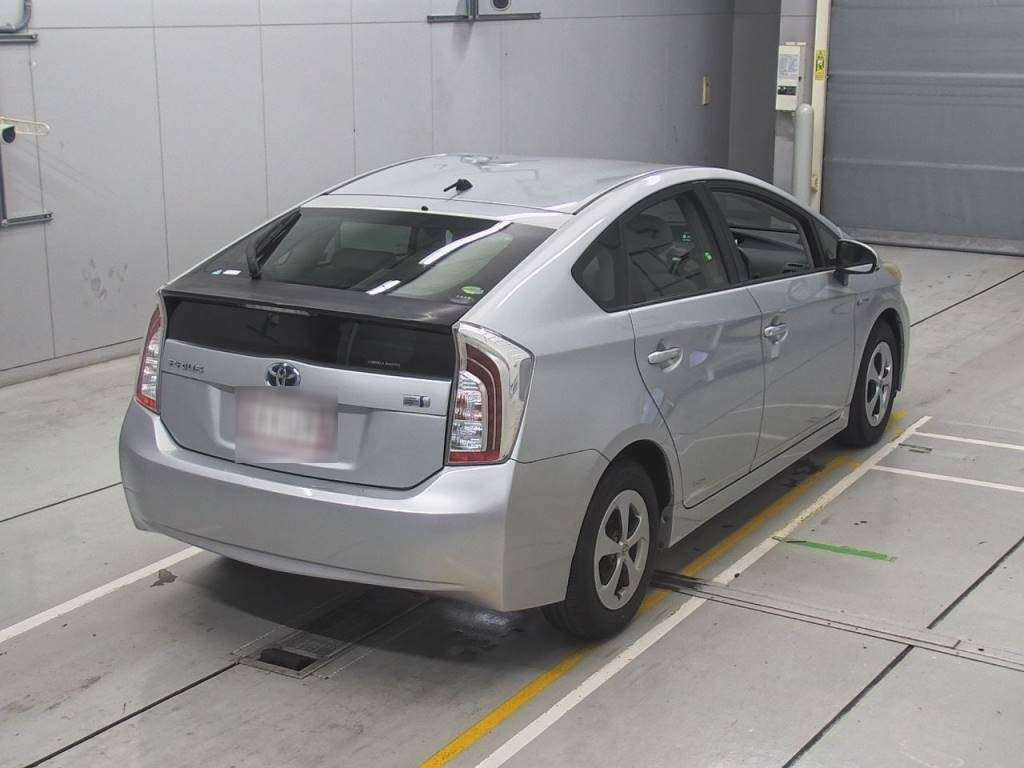 2012 Toyota Prius ZVW30[1]