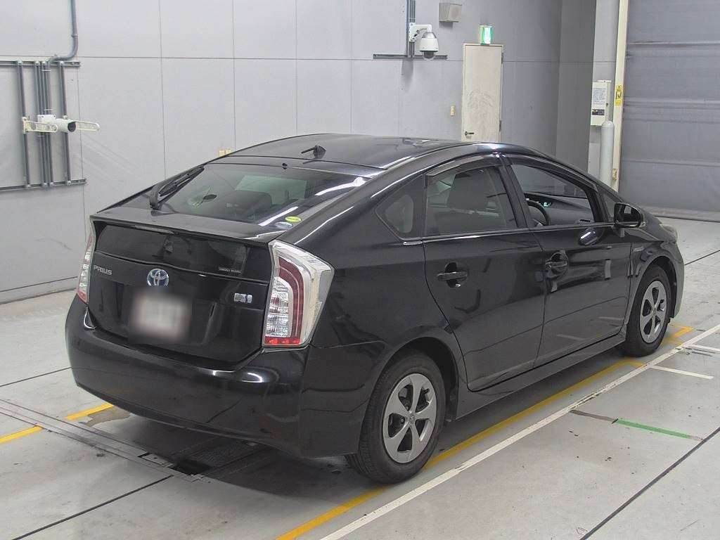 2014 Toyota Prius ZVW30[1]