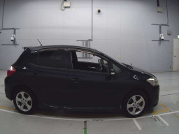 2012 Toyota Auris