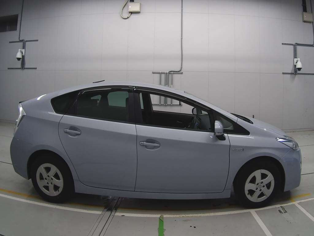 2009 Toyota Prius ZVW30[2]