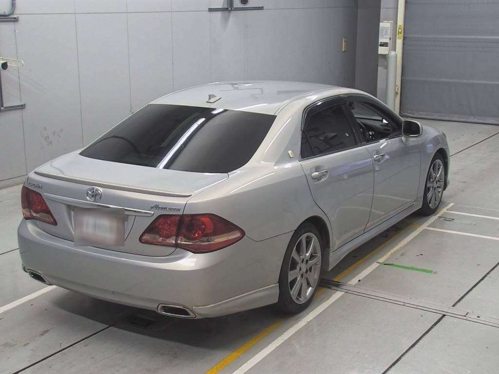 2008 Toyota Crown GRS200[1]