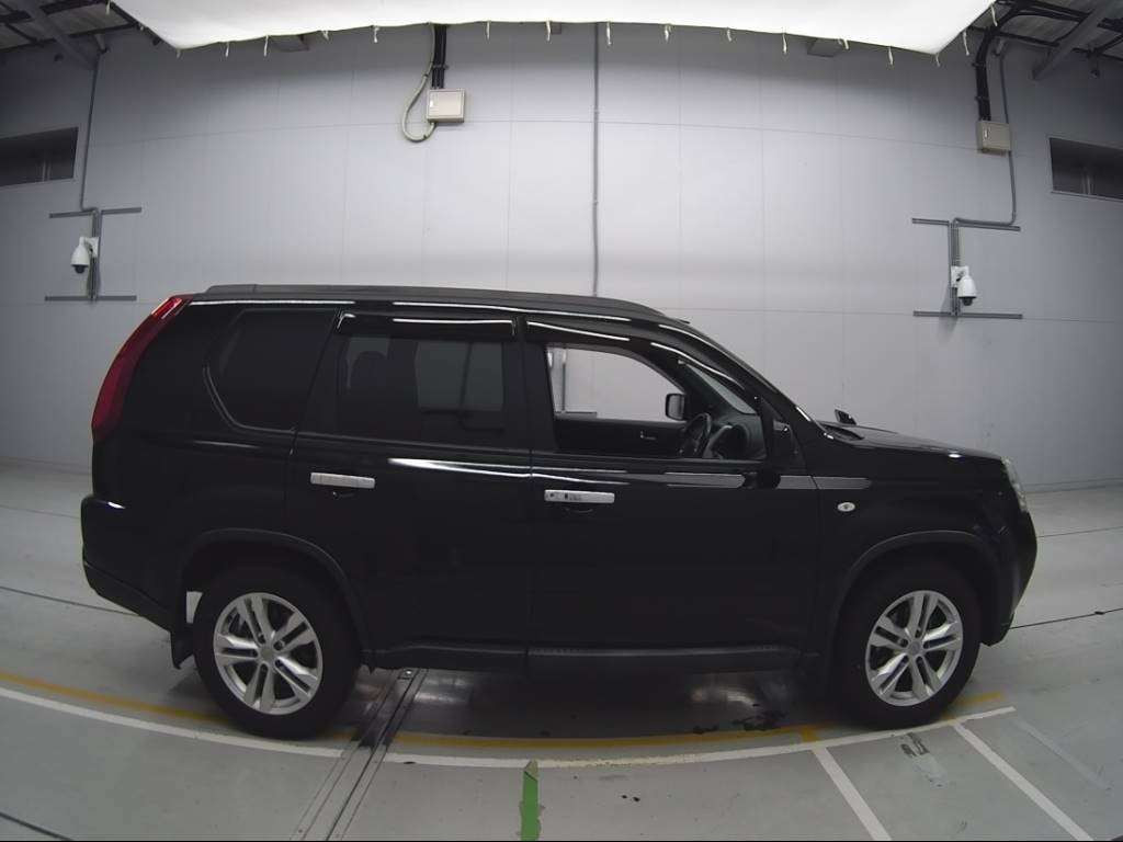 2011 Nissan X-Trail TNT31[2]