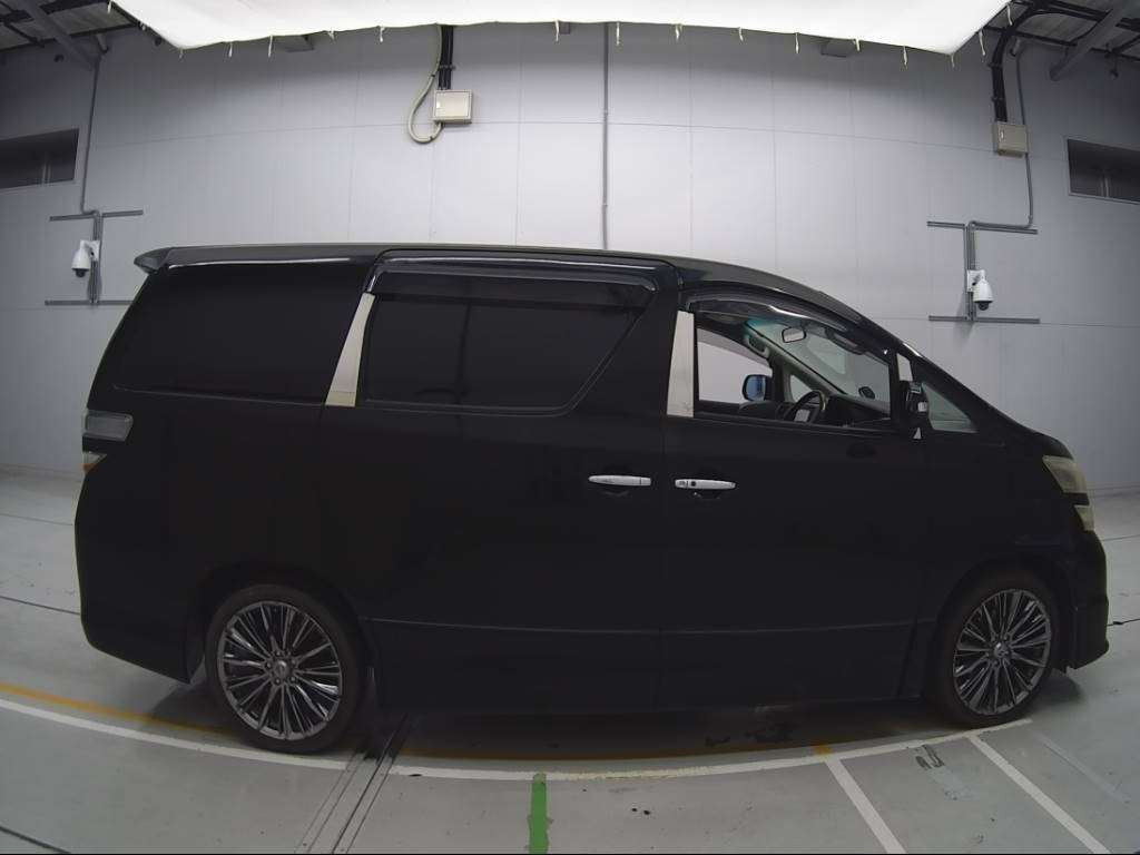 2011 Toyota Vellfire ANH20W[2]