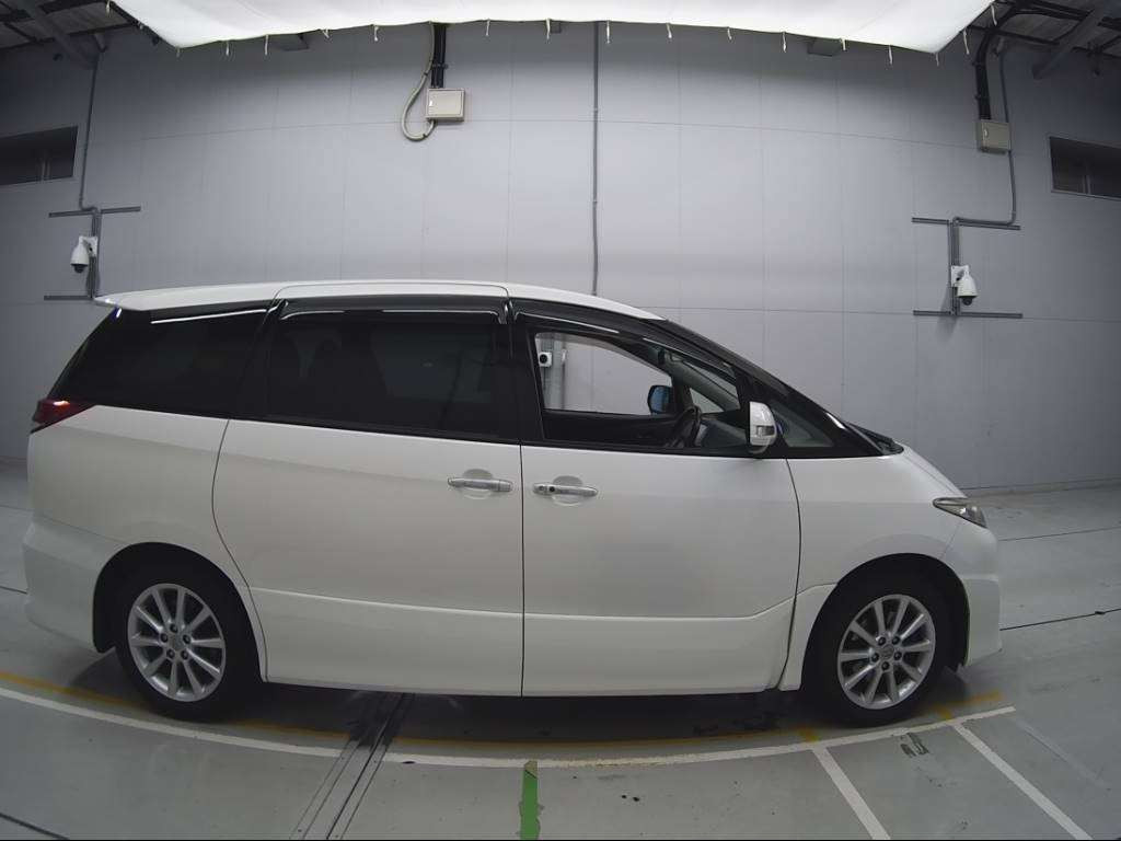 2010 Toyota Estima ACR50W[2]