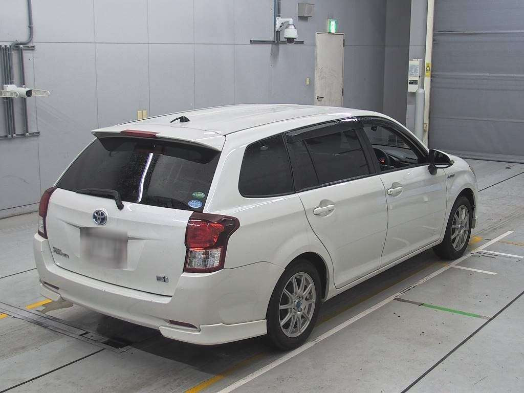 2014 Toyota Corolla Fielder NKE165G[1]