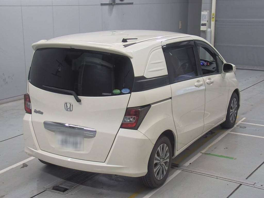 2012 Honda Freed Spike GB3[1]