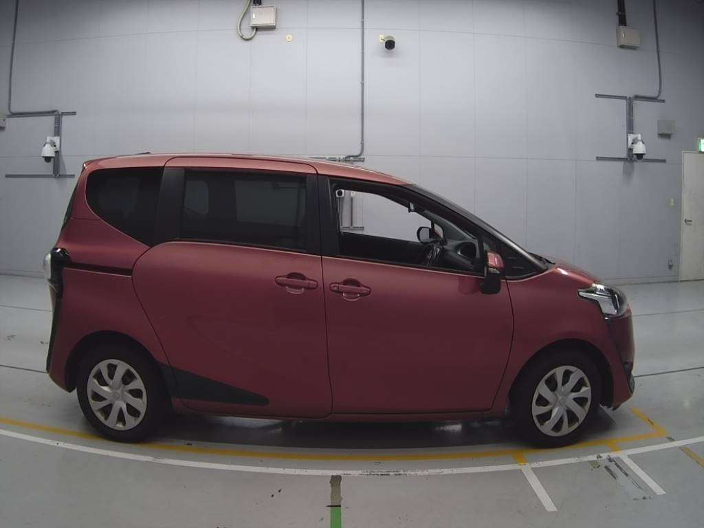 2018 Toyota Sienta NSP170G[2]