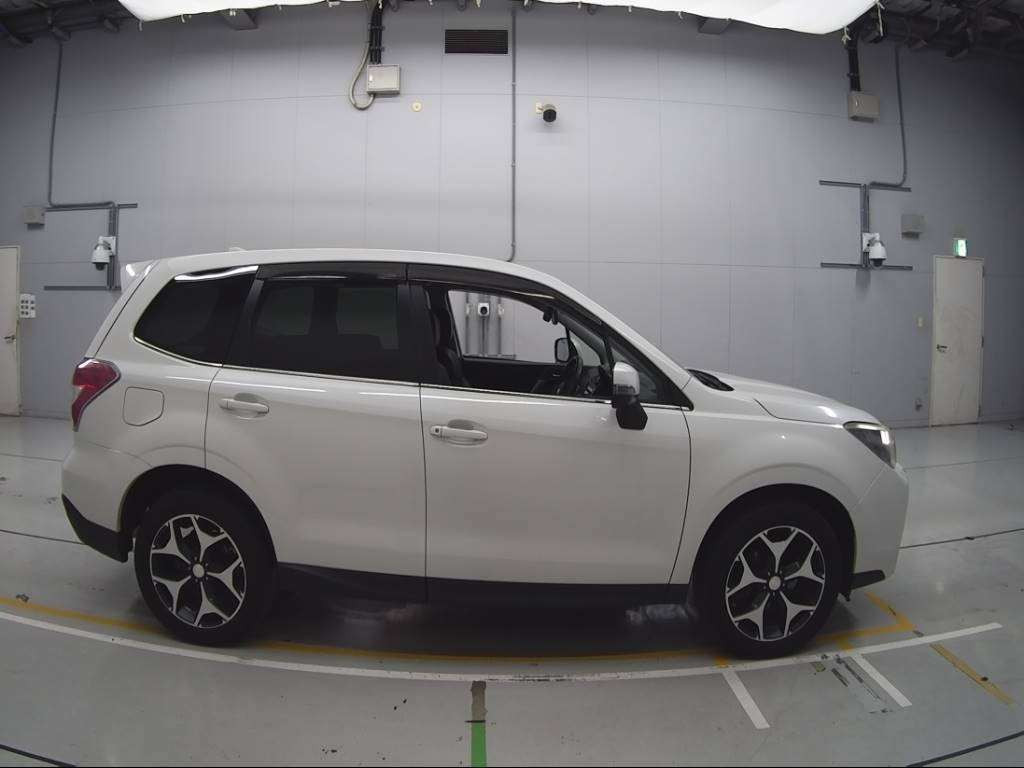 2014 Subaru Forester SJ5[2]