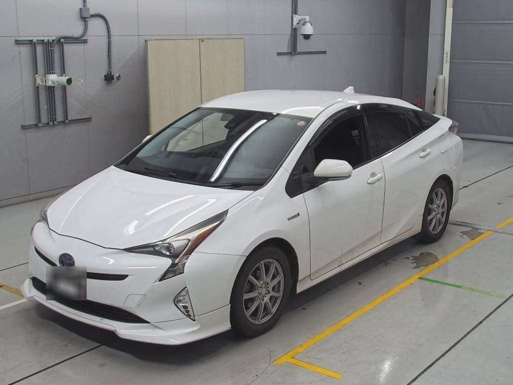 2016 Toyota Prius ZVW50[0]