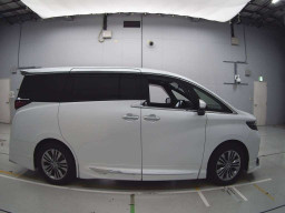 2023 Toyota Alphard