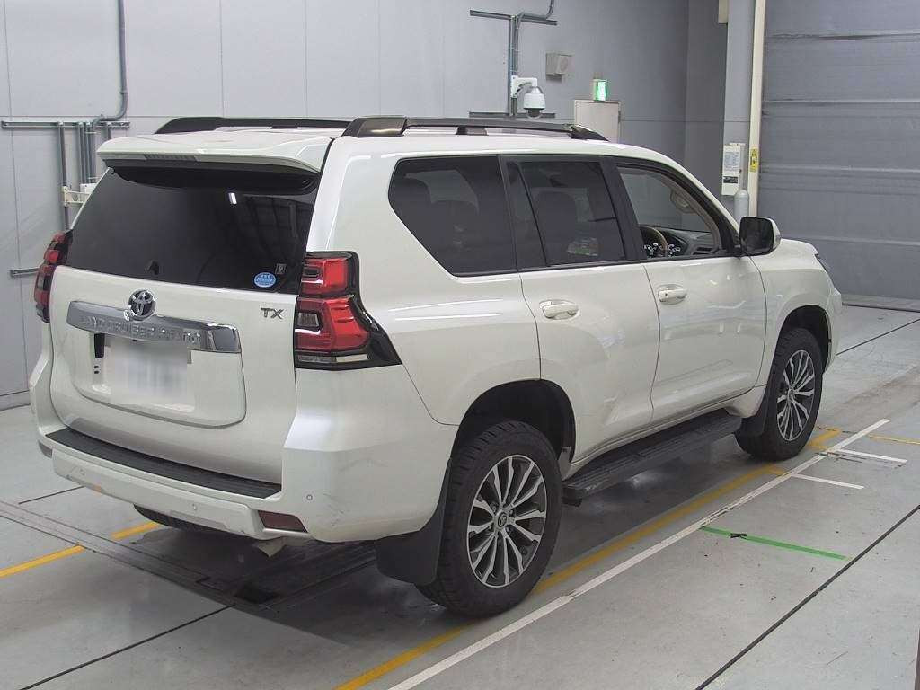 2019 Toyota Land Cruiser Prado TRJ150W[1]