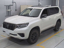 2022 Toyota Land Cruiser Prado