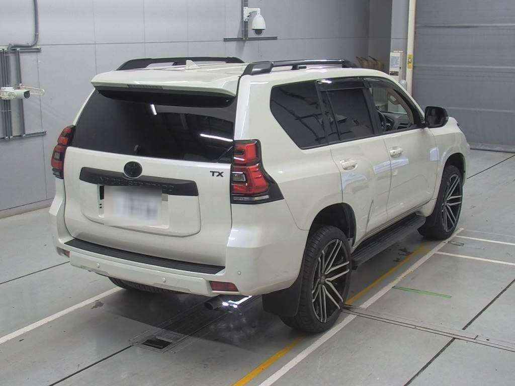 2022 Toyota Land Cruiser Prado TRJ150W[1]