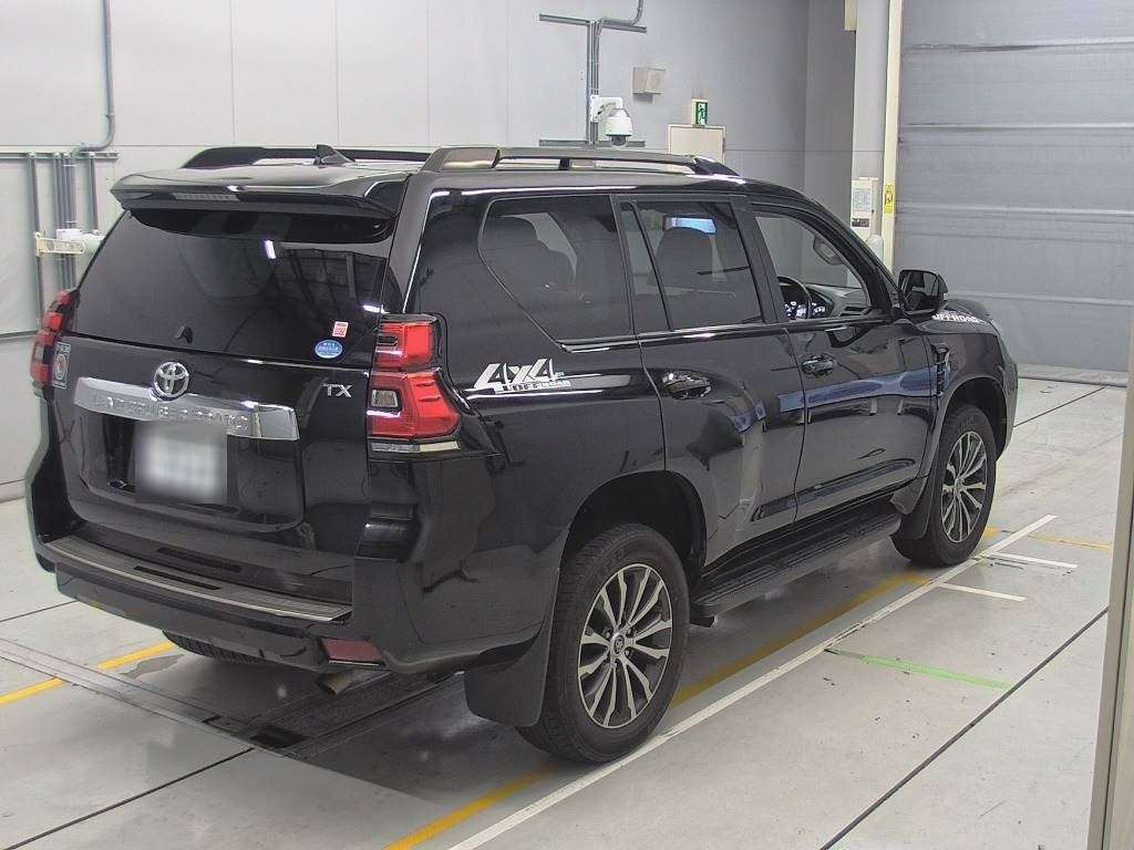 2020 Toyota Land Cruiser Prado TRJ150W[1]