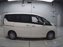 2017 Nissan Serena