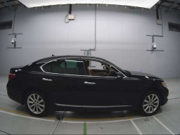 2010 Lexus LS