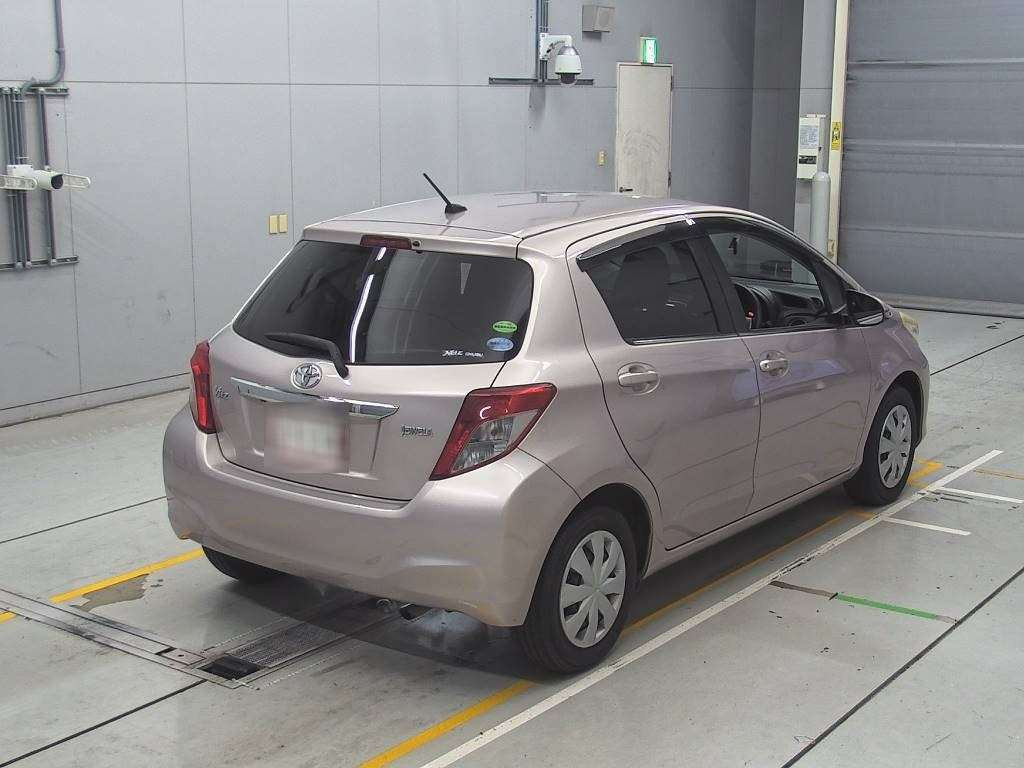 2012 Toyota Vitz NSP130[1]