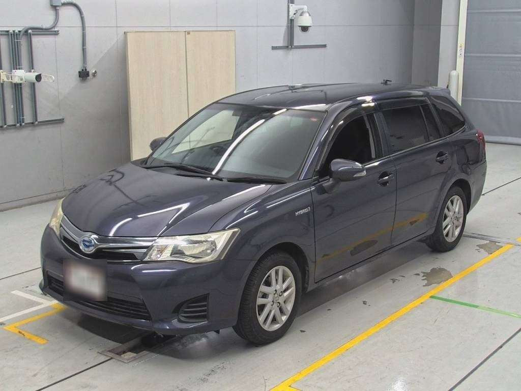 2013 Toyota Corolla Fielder NKE165G[0]