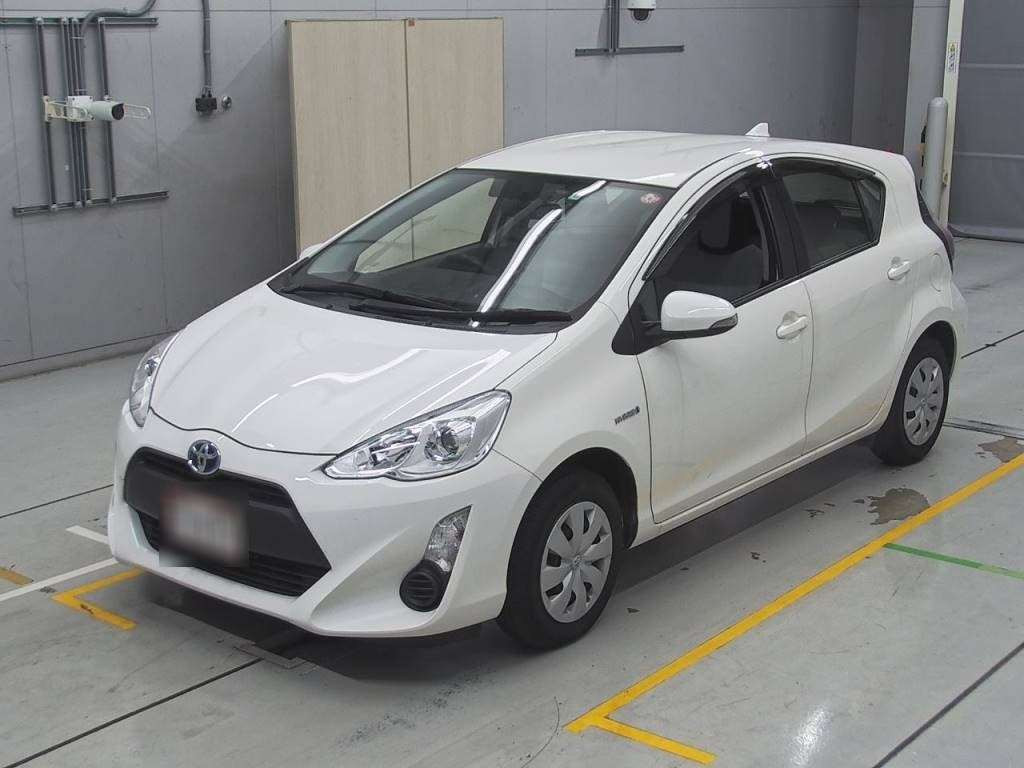 2015 Toyota Aqua NHP10[0]