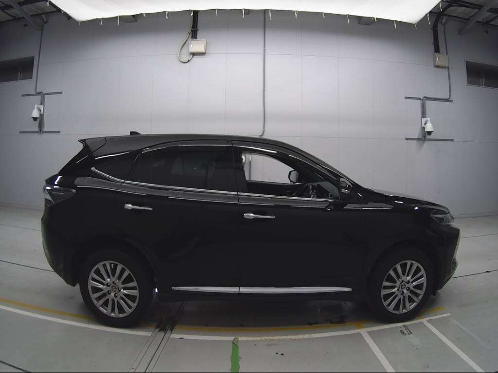 2015 Toyota Harrier ZSU60W[2]